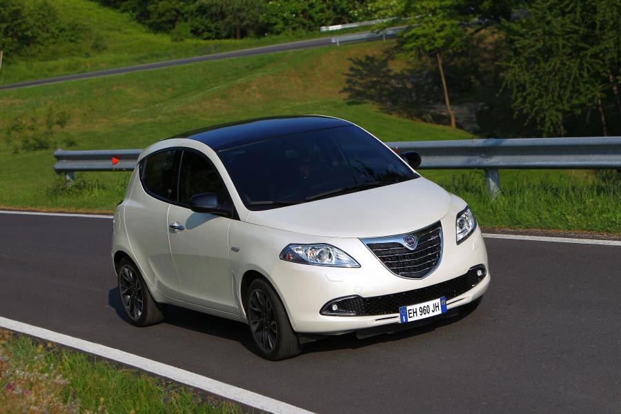  Lancia Ypsilon 2011 года  (фото 22 из 96)
